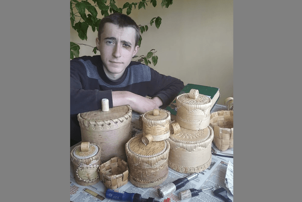 Школяр з Волині відроджує промисел часів Київської Русі
