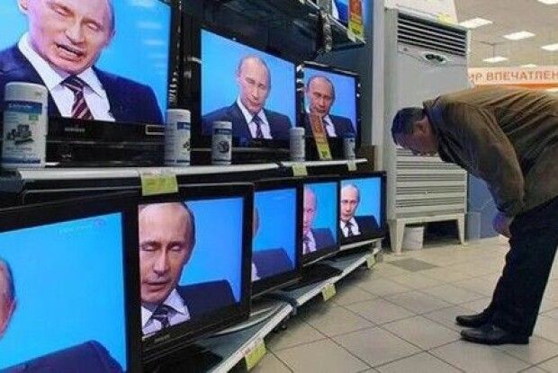 СБУ заборонила в’їзд в Україну 13 іноземним журналістам
