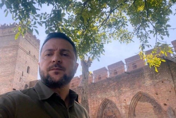 Президент Зеленський записав відеозвернення у Луцькому замку (Відео)