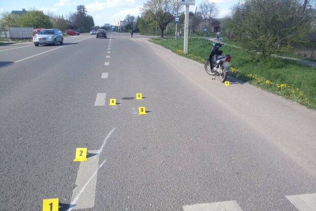 На Волині водій мопеда збив 25-річну жінку