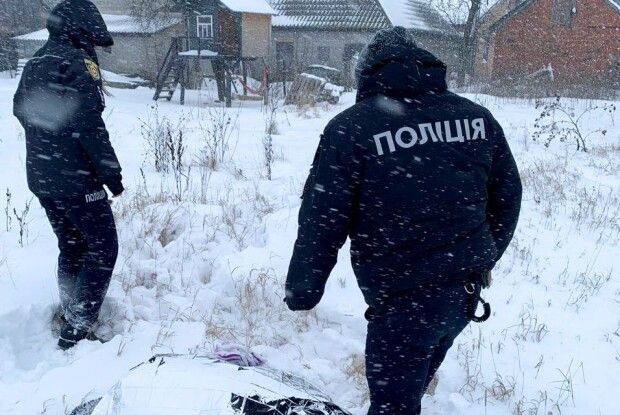 На Поліссі поліцейський громади врятував пенсіонерку від вірної смерті через переохолодження