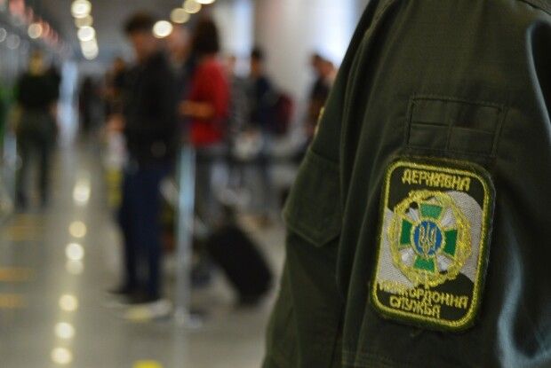 Росіянка, яку переслідують рейдери-держслужбовці, попросила притулку в Україні