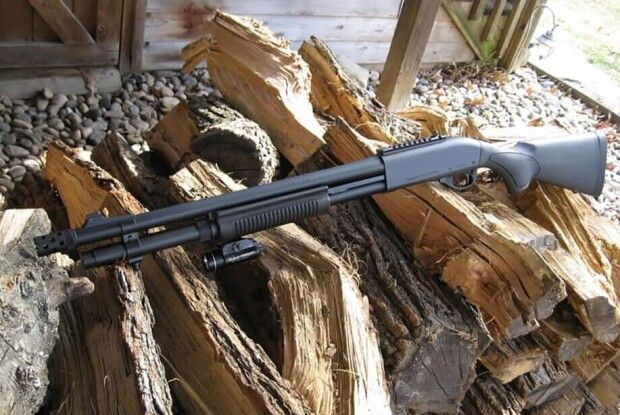 На Рівненщині п'яний чоловік випадково застрелив 22-річного друга