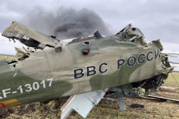 У мережі показали, як українська авіація знищує російські вертольоти під Херсоном