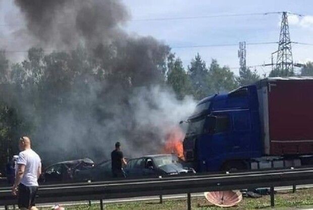 Жахлива ДТП у Польщі: 6 загиблих. Українець рятував постраждалих