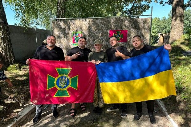 Гурт «Западенці» заряджав позитивом волинських прикордонників 