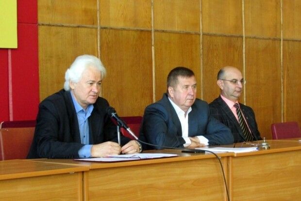 Бути чи не бути Камінь-Каширському повіту?