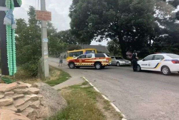 На Рівненщині водія BMW в авто затисла маршрутка (Фото)
