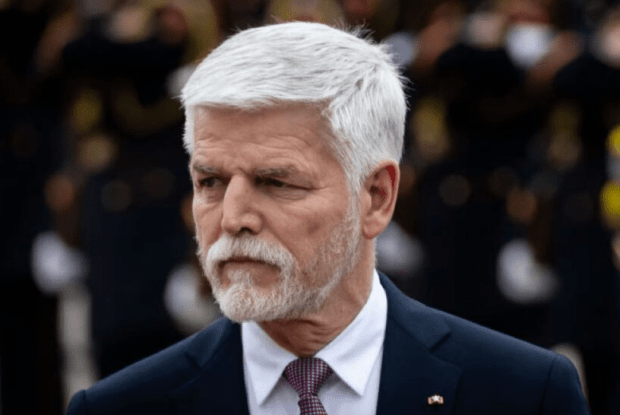 Президент Чехії пояснив слова про «обмін українських територій на мир» 