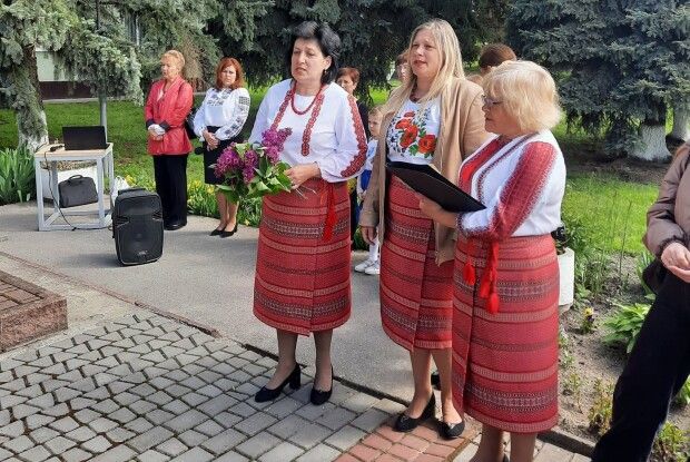 Союз Українок Америки призначив стипендію юній волинянці