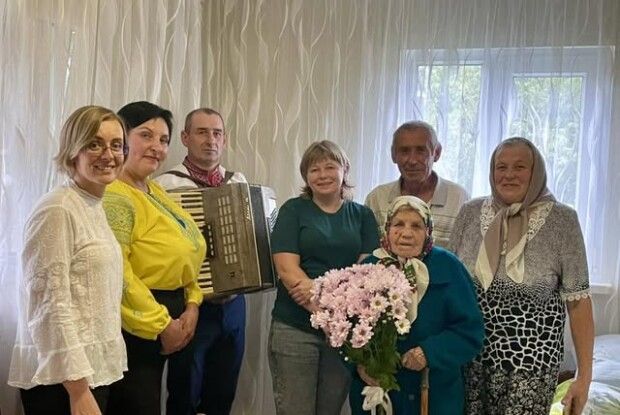 Довгожителька з Волині відзначила 100-літній ювілей