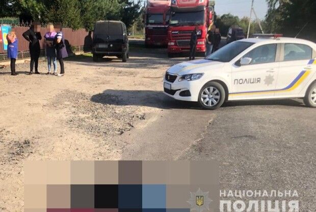На Волині фура на смерть переїхала пішохода (Фото) 
