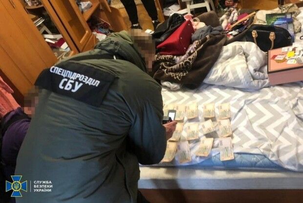 На Волині збували фальшиві єврики за пів номінальної ціни (Фото)