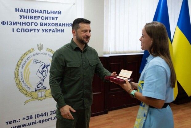 Зеленський нагородив орденом княгині Ольги ІІІ ступеня волинську спортсменку 
