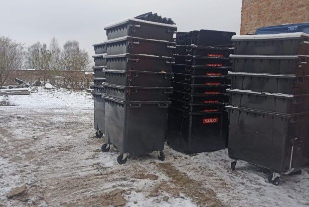 У селищі на Волині закупили нові сміттєві баки