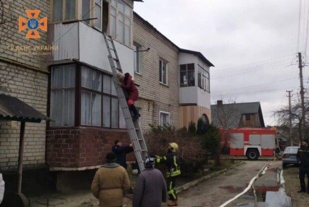 На Волині з пожежі врятували чотирьох людей, один чоловік отримав опіки (Фото)
