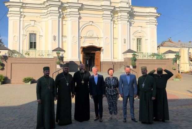 Навіщо волинський митрополит зустрічався з послом Литви?