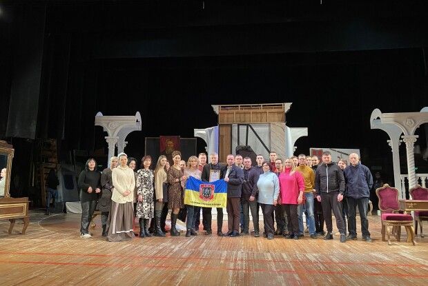 Волинські театрали отримали подяку від військових (Фото)