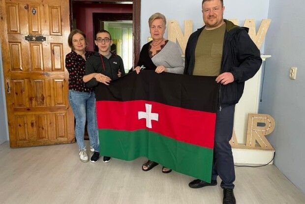 Прапор волинського міста – на передовій