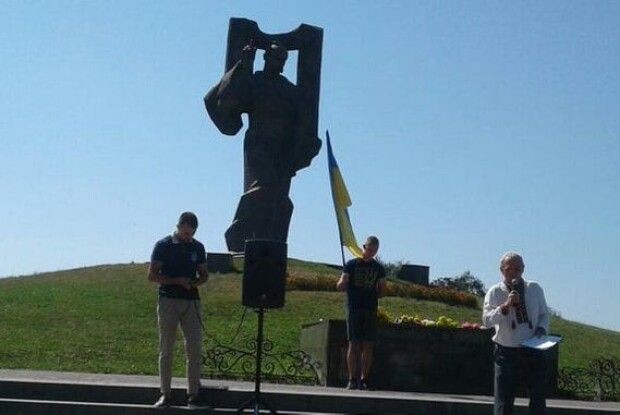 Пам'ятник Кобзарю у Ковелі не потрапив до Книги рекордів України