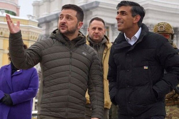 Зеленський їде з візитом до Великої Британії