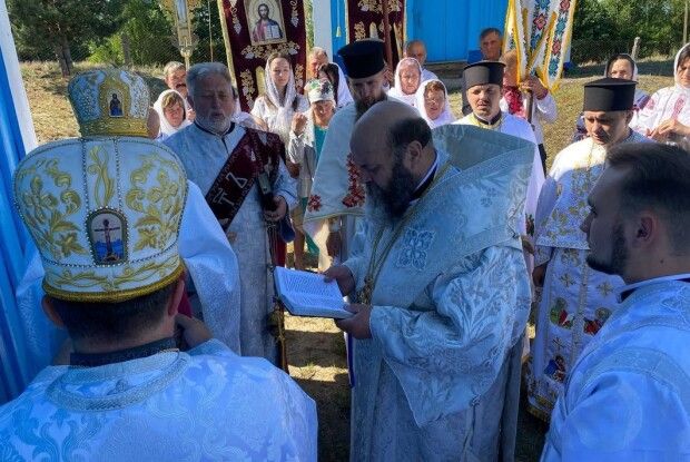 У громаді на Волині молились українською разом з митрополитом Михаїлом