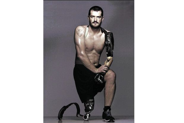 Коханій сказав: «Обіцяю, поведу тебе під вінець не на візку, а на двох ногах…»