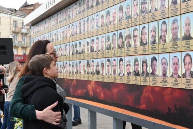 У Луцьку вшанували пам’ять загиблих захисників України (Фото)