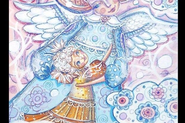 Їй ангел допомагає…