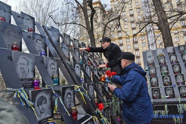 На Алеї Героїв Небесної сотні зібралася толока