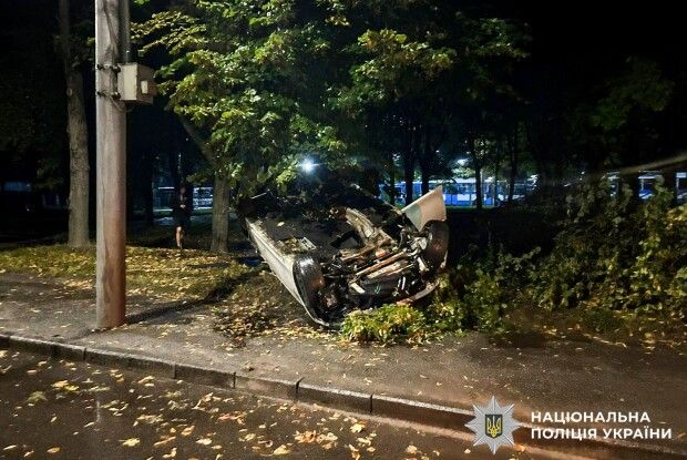 На Рівненщині 19-річний водій розтрощив BMW у свій день народження