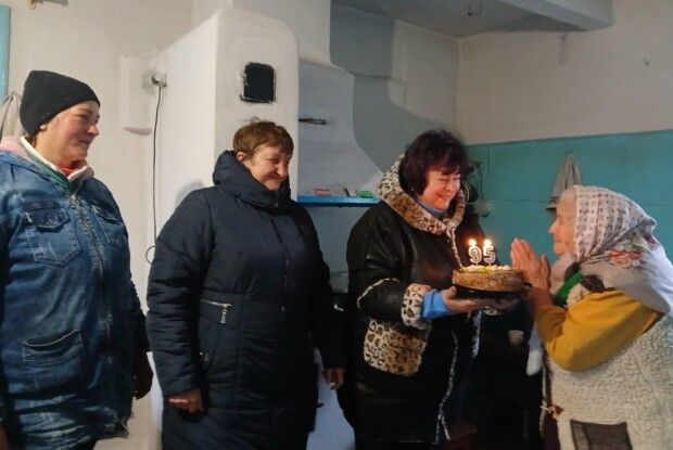 Радіє, що дочекалась праправнука: у громаді на Волині привітали довгожительку з поважним ювілеєм