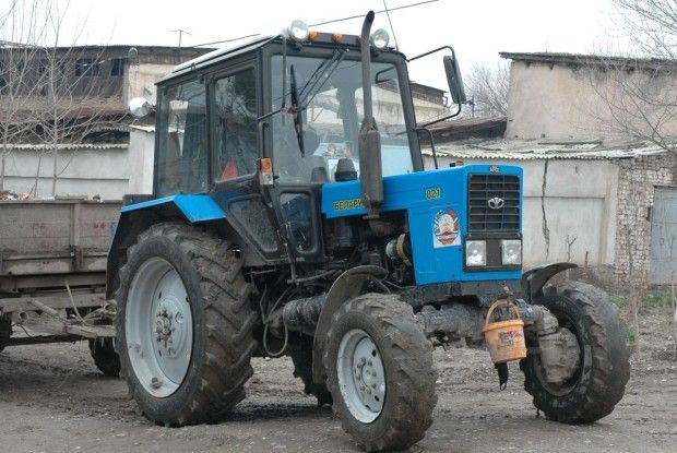 На Волині украли… колесо від трактора Т-40 АМ