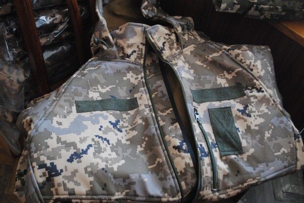 Громада на Волині закупила камуфляжні бушлати для добровільних формувань