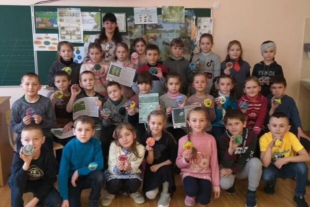 У Гірках на Любешівщині молодші школярі вчилися любити матінку-природу (Фото)