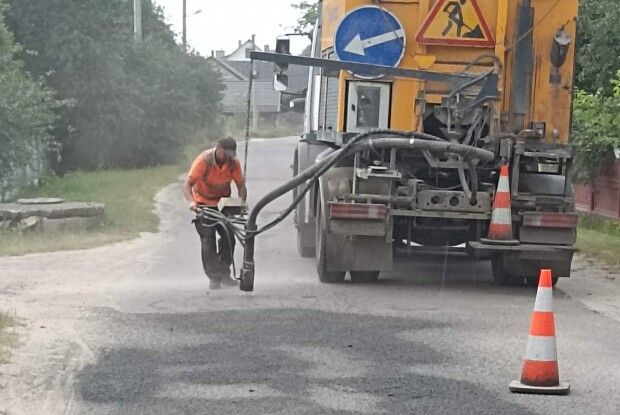 У Ратному ремонтують дороги