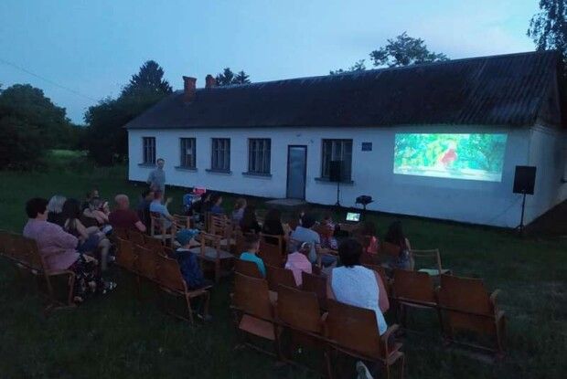 У селі на Волині облаштувати кінотеатр просто неба (Фото)