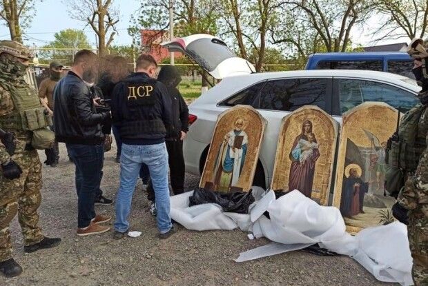 Серед викрадених ікон люди впізнали образи зі свого храму