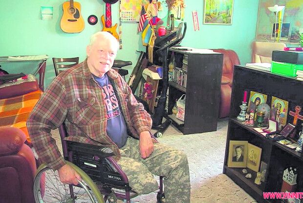 Американець без ноги подарував українській багатодітній сім’ї будинок