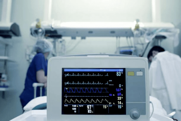 «Навіть невіруючий скаже – справжнє диво!»: 6-річний львів’янин 365 днів був у комі й одужав на Святвечір