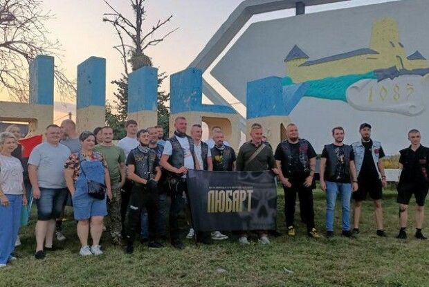 Від Краматорська до Луцька: ветеран подолав 1000 кілометрів на мопеді заради побратимів