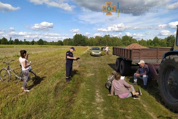 Рятувальники «ходять» у гості до тих, хто палить бадилля. Які наслідки