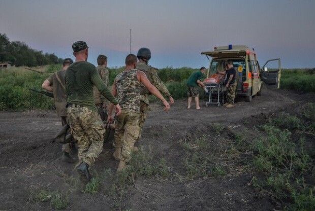 «Поранення, яких ми у своєму житті не бачили»: лікарі розповіли, з якими проблемами зіштовхнулися в перші місяці війни