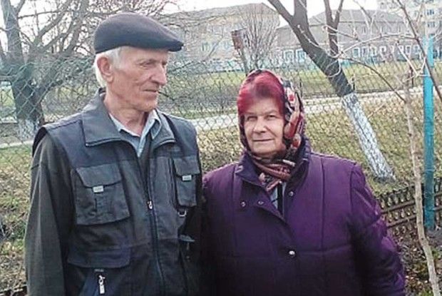«Не в центрі села і не на початку наша хата, а знають її за океанами…»