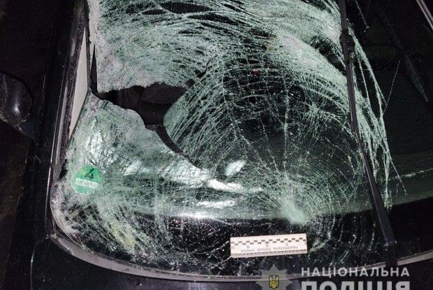 Вийшов на проїжджу частину: на Рівненщині під колесами авто загинув чоловік