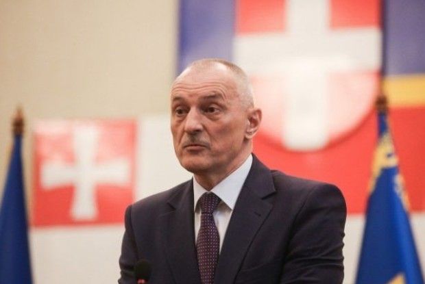Олександр Савченко: «Половина села в апараті сільради, а половина — просить грошей» 