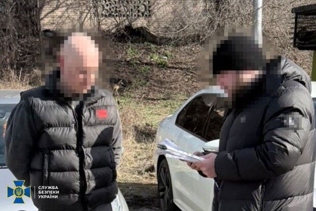 На Волині на хабарі викрили керівництво ключового дорожнього підприємства 