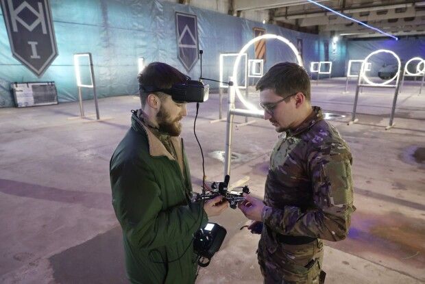 Третя штурмова відкрила на заході України школу керування дронами