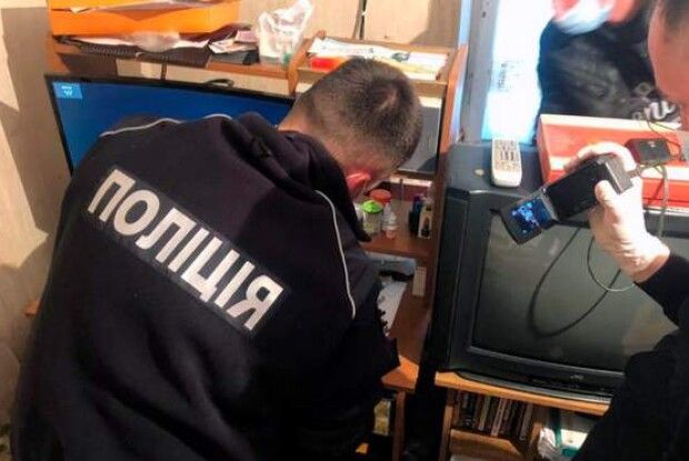 Поліція викрила двох пенсіонерів-педофілів на Буковині