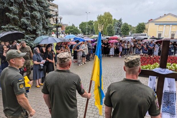 Остання дорога додому: на Волинь назавжди повернувся загиблий Герой